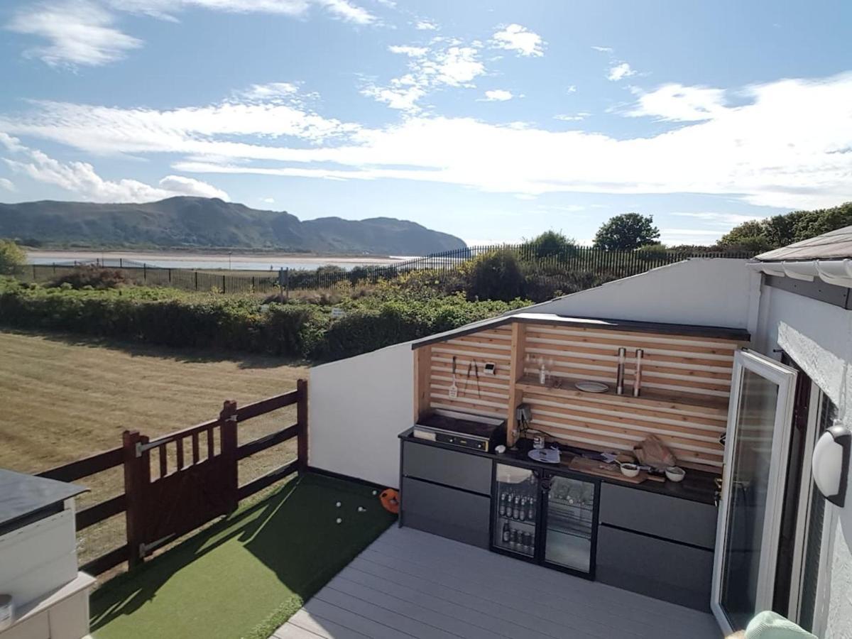 3 Bedroom Deganwy Sea View Beach House Ll31 Zewnętrze zdjęcie