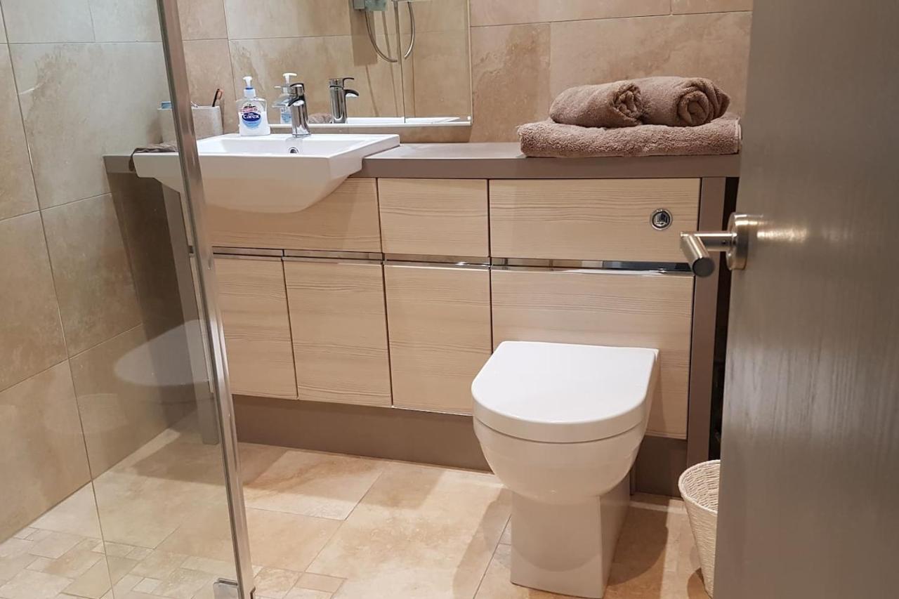 3 Bedroom Deganwy Sea View Beach House Ll31 Zewnętrze zdjęcie