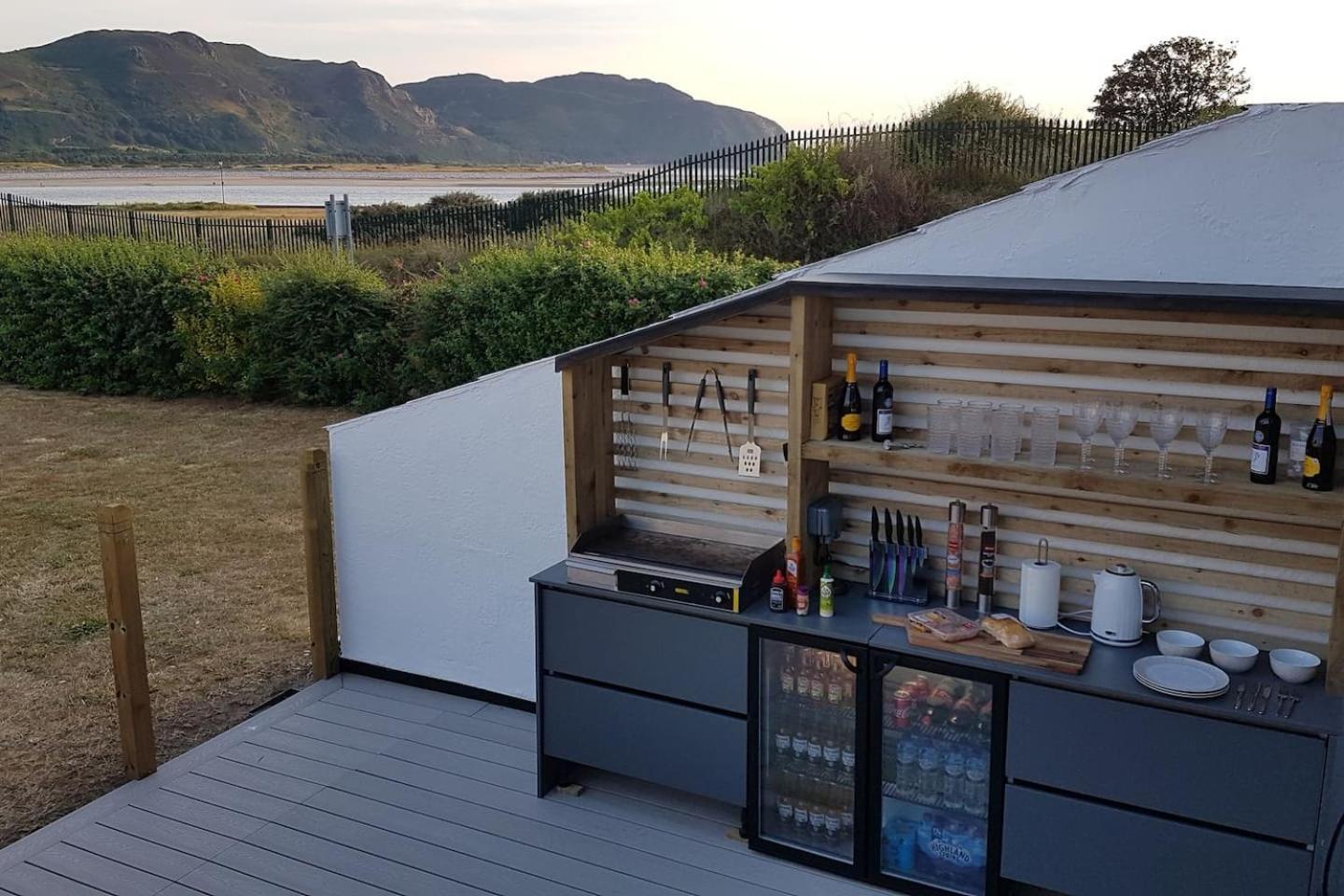 3 Bedroom Deganwy Sea View Beach House Ll31 Zewnętrze zdjęcie