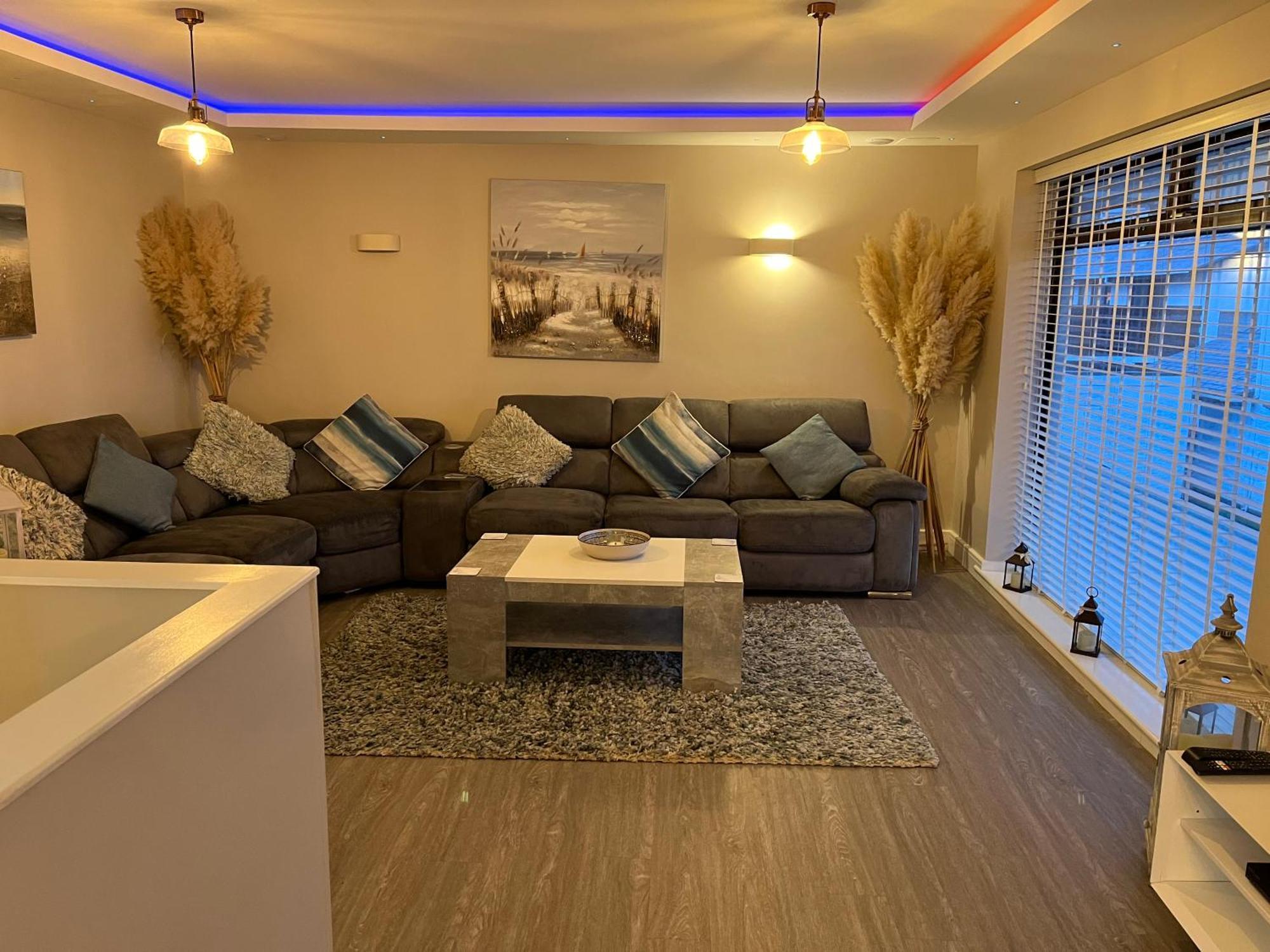 3 Bedroom Deganwy Sea View Beach House Ll31 Zewnętrze zdjęcie